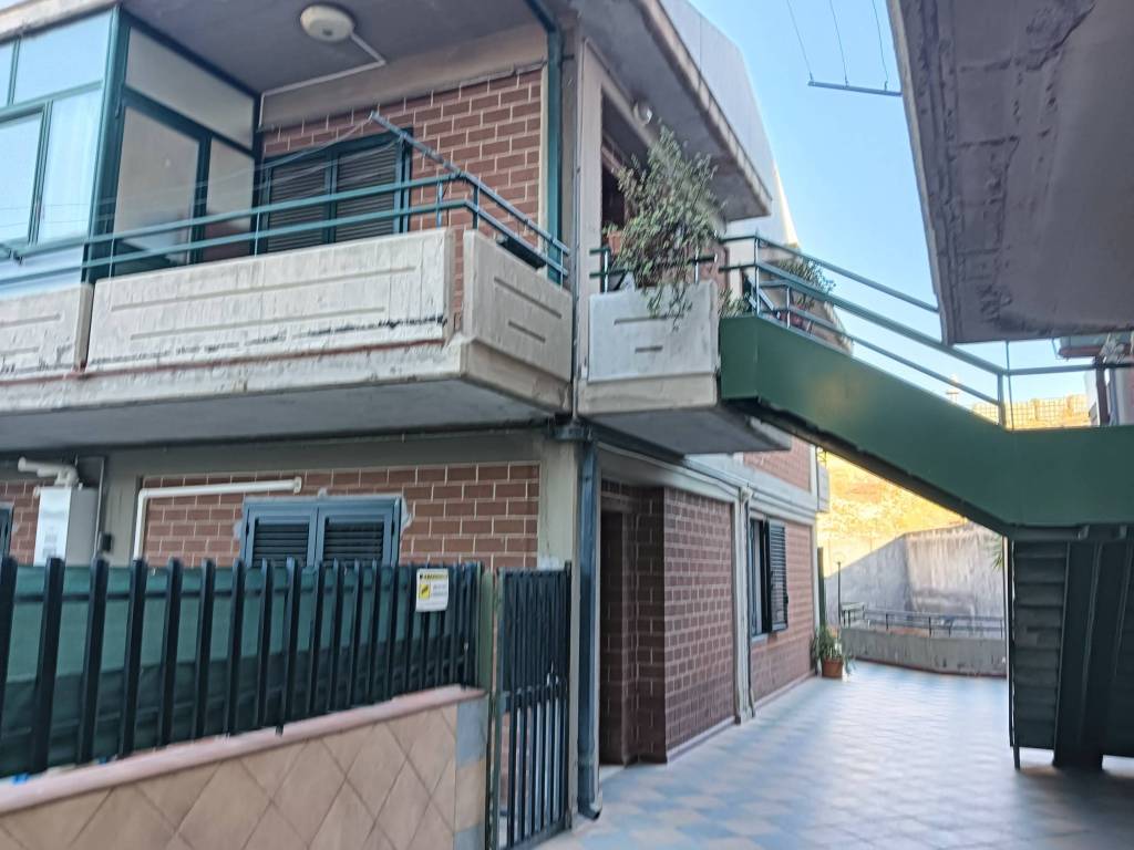 appartamento in vendita a San Pietro Clarenza