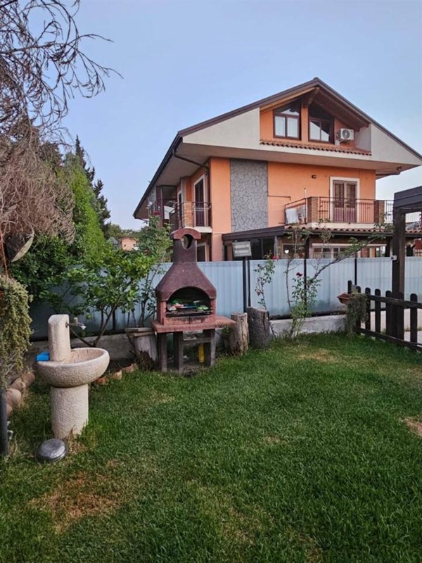 casa indipendente in vendita a San Pietro Clarenza