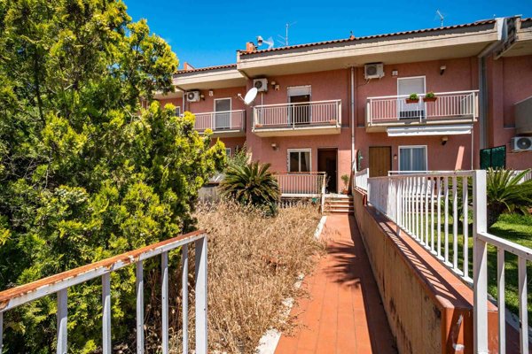 casa indipendente in vendita a San Pietro Clarenza