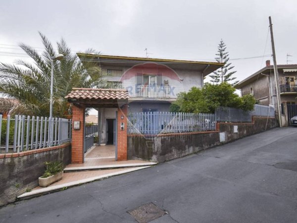 appartamento in vendita a San Pietro Clarenza