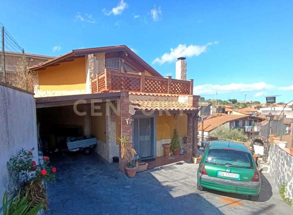 casa indipendente in vendita a San Pietro Clarenza