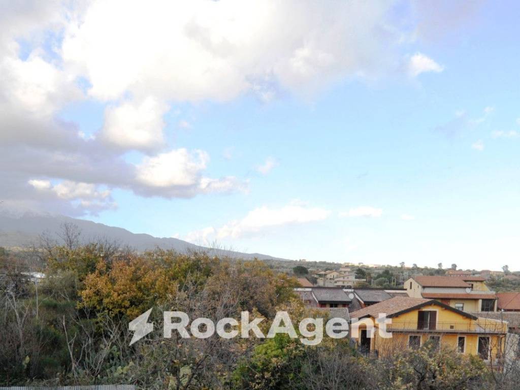 appartamento in vendita a San Pietro Clarenza