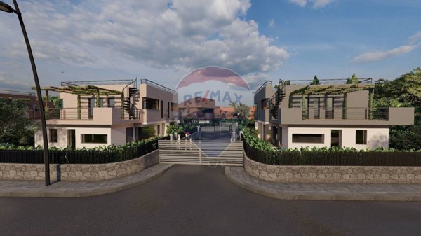 casa indipendente in vendita a San Pietro Clarenza