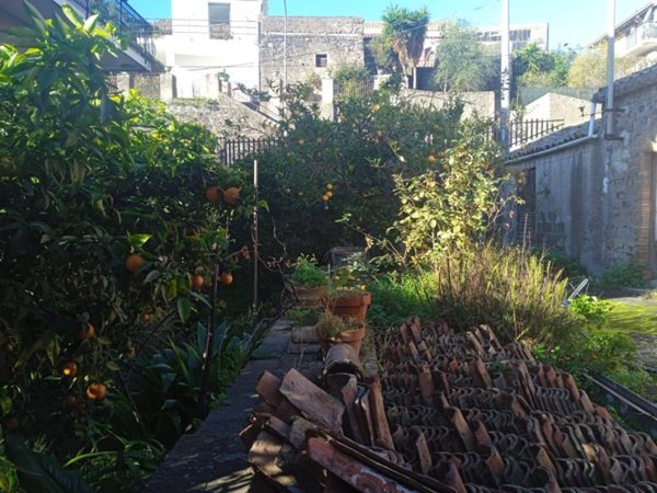 casa indipendente in vendita a San Pietro Clarenza