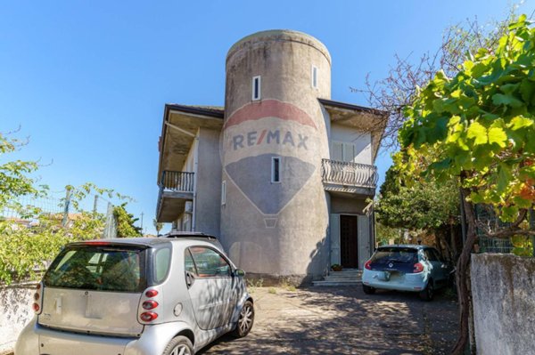 appartamento in vendita a San Pietro Clarenza