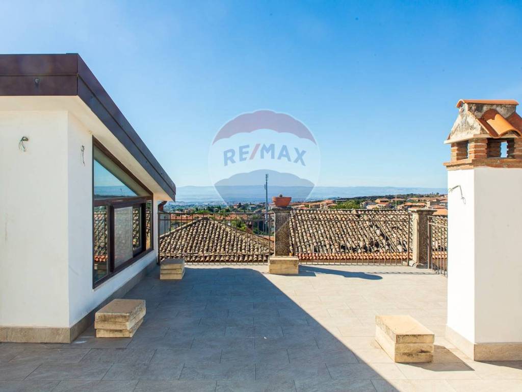 casa indipendente in vendita a San Pietro Clarenza