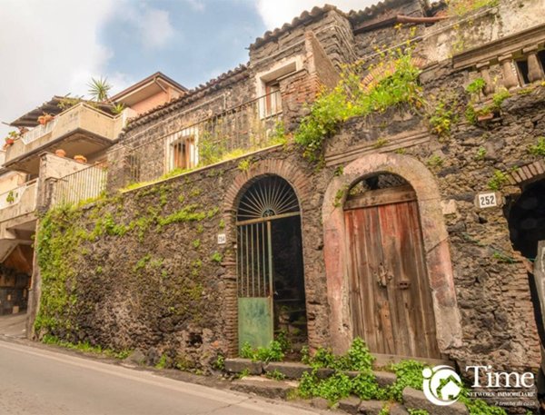 casa indipendente in vendita a San Pietro Clarenza