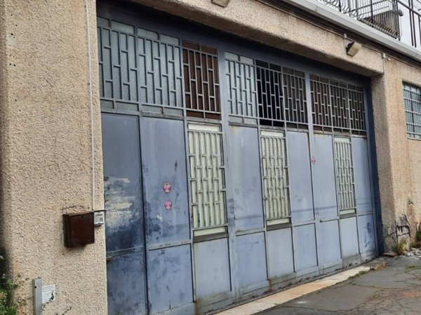 locale commerciale in vendita a San Pietro Clarenza