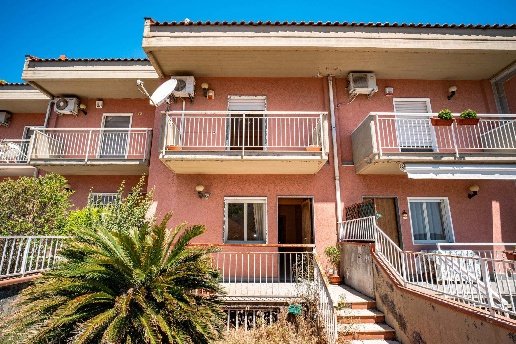 casa indipendente in vendita a San Pietro Clarenza