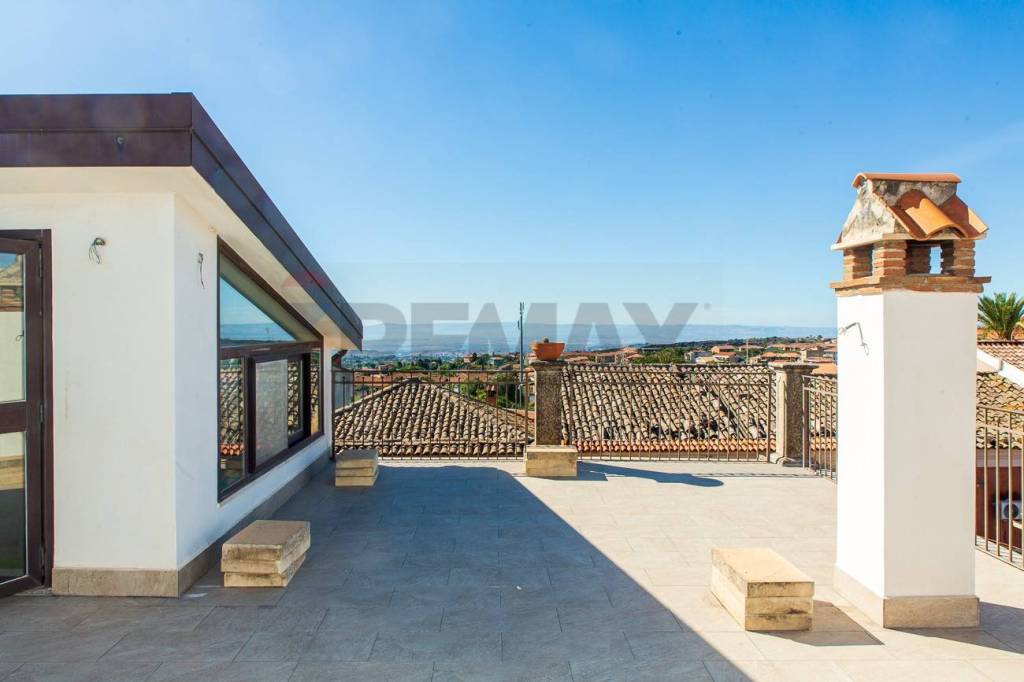 casa indipendente in vendita a San Pietro Clarenza