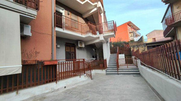 appartamento in vendita a San Pietro Clarenza