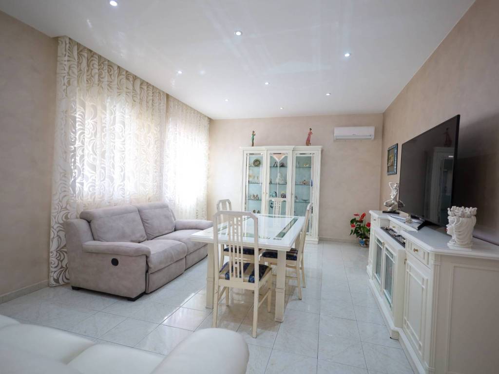 casa indipendente in vendita a San Pietro Clarenza