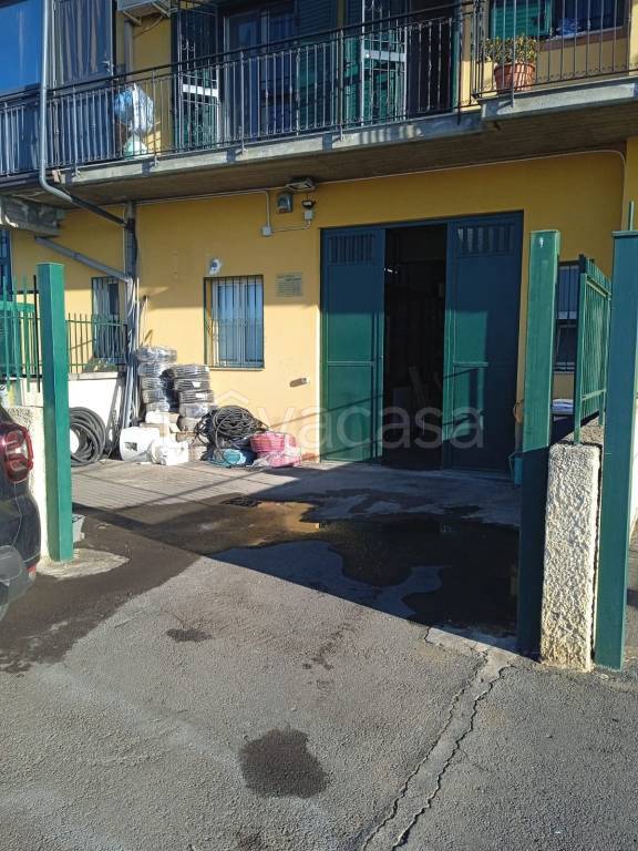 locale commerciale in vendita a San Pietro Clarenza