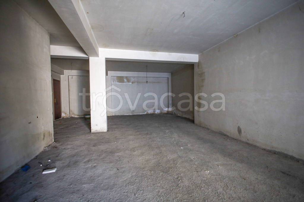 locale commerciale in vendita a San Pietro Clarenza