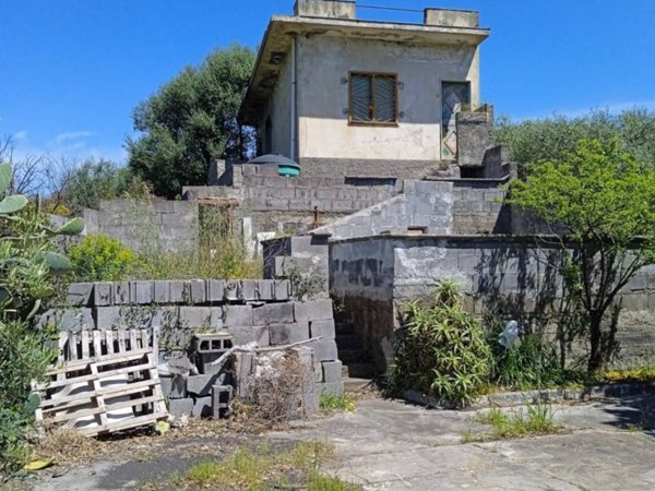 casa indipendente in vendita a San Pietro Clarenza