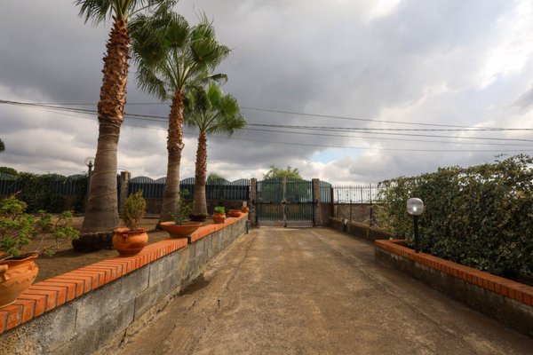 casa indipendente in vendita a San Pietro Clarenza