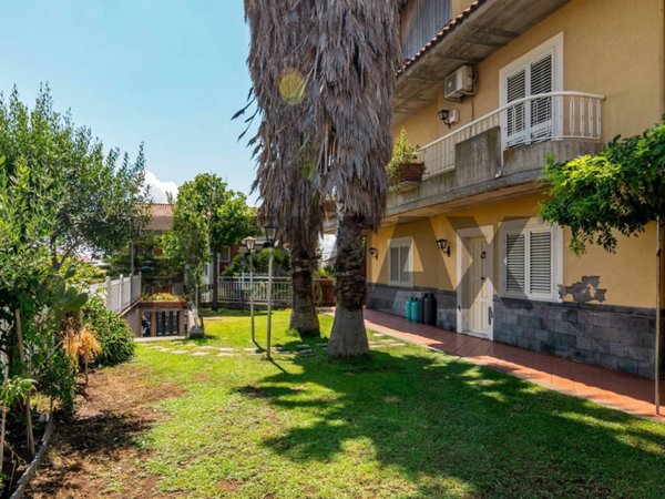 casa indipendente in vendita a San Pietro Clarenza
