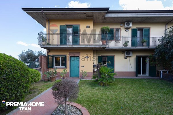 casa indipendente in vendita a San Pietro Clarenza