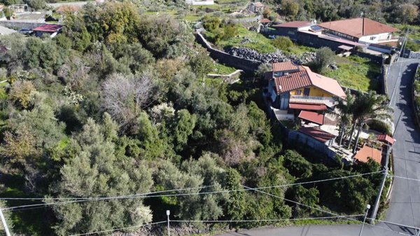 terreno in vendita a San Pietro Clarenza
