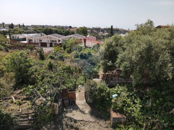 terreno edificabile in vendita a Sant'Agata li Battiati