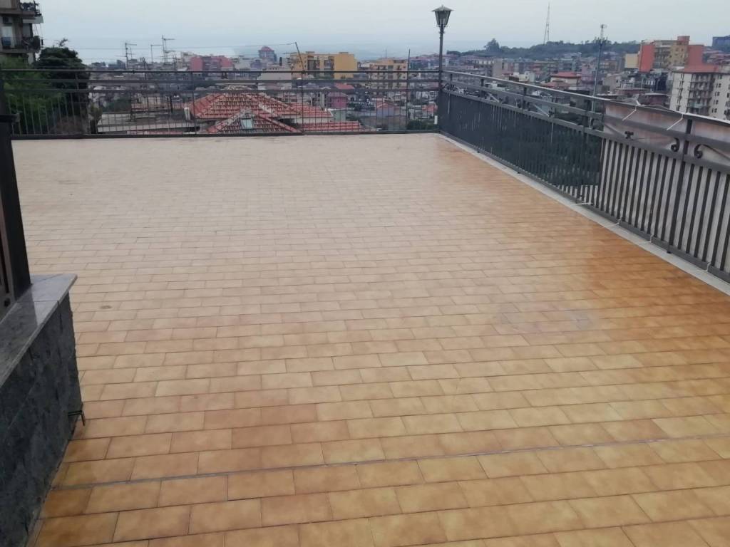 appartamento in vendita a Sant'Agata li Battiati