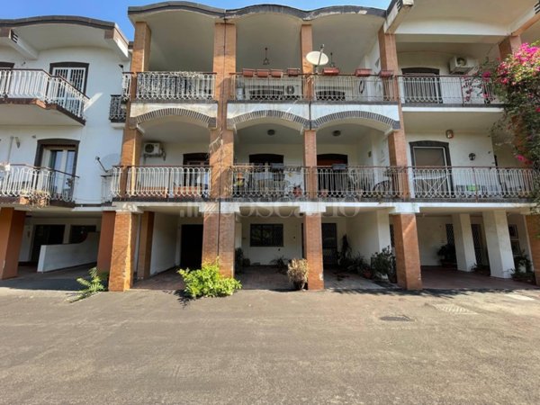 casa indipendente in vendita a Sant'Agata li Battiati