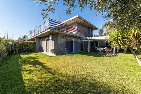 casa indipendente in vendita a Sant'Agata li Battiati