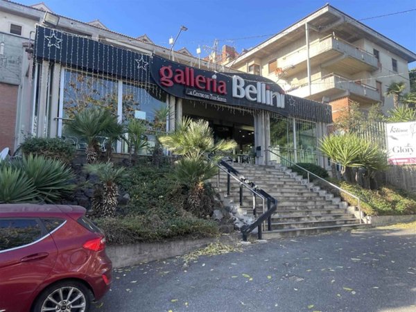 negozio in vendita a Sant'Agata li Battiati
