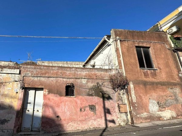 casa indipendente in vendita a Sant'Agata li Battiati