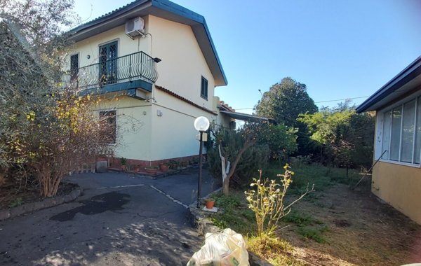 casa indipendente in vendita a Sant'Agata li Battiati
