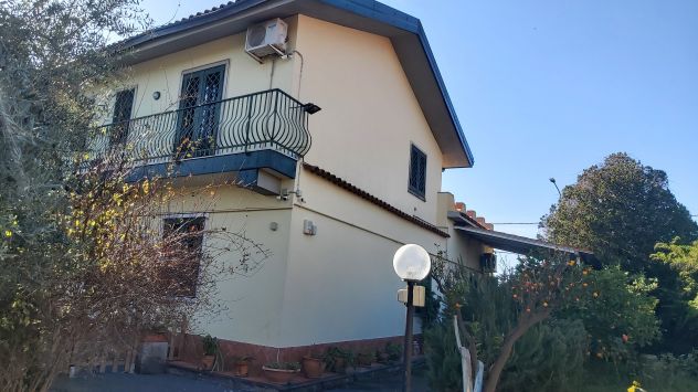 casa indipendente in vendita a Sant'Agata li Battiati