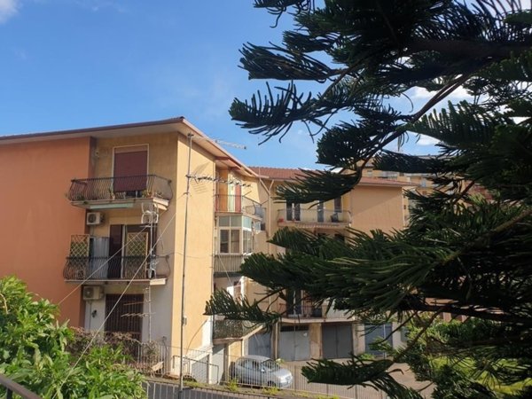 appartamento in vendita a Sant'Agata li Battiati