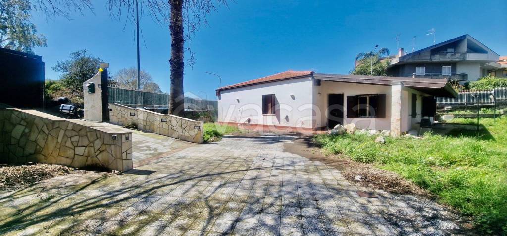 casa indipendente in vendita a Sant'Agata li Battiati