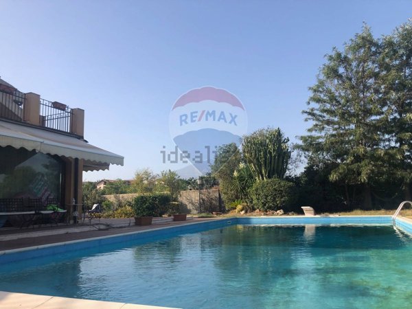 casa indipendente in vendita a Sant'Agata li Battiati