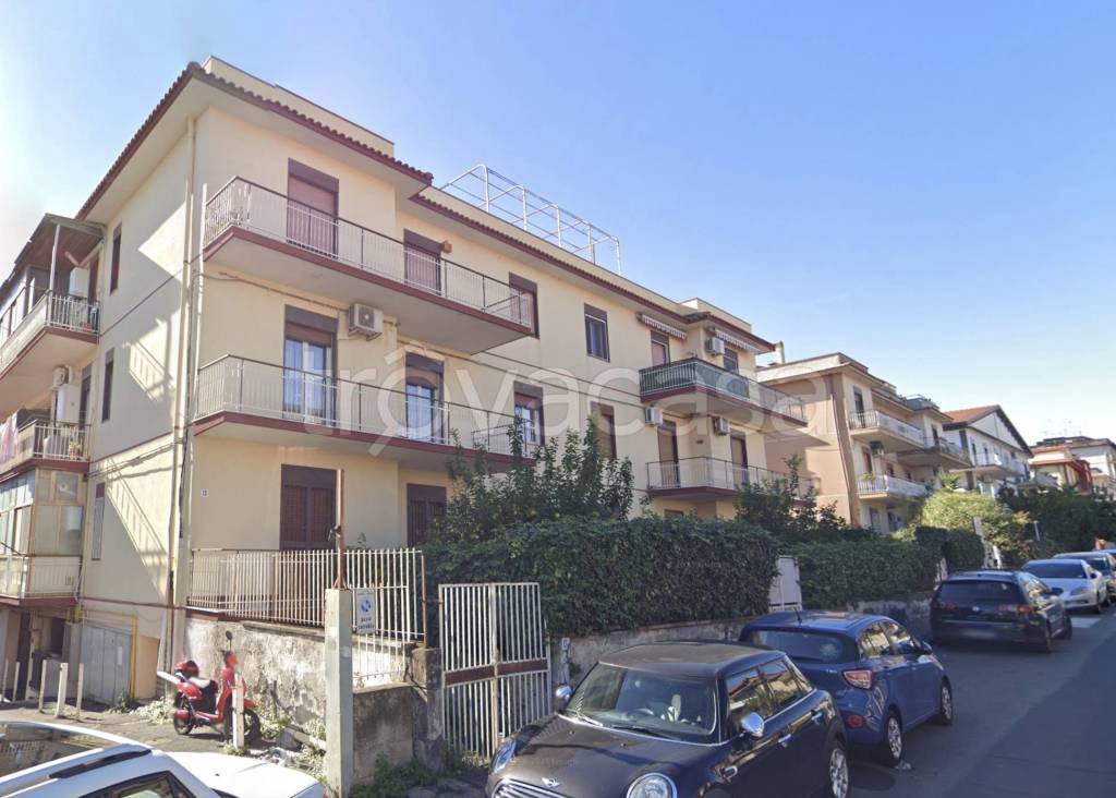 appartamento in vendita a Sant'Agata li Battiati