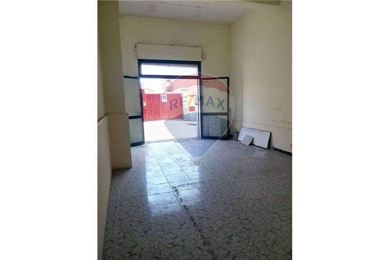 negozio in vendita a Sant'Agata li Battiati