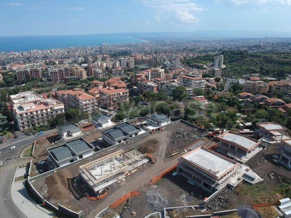 casa indipendente in vendita a Sant'Agata li Battiati