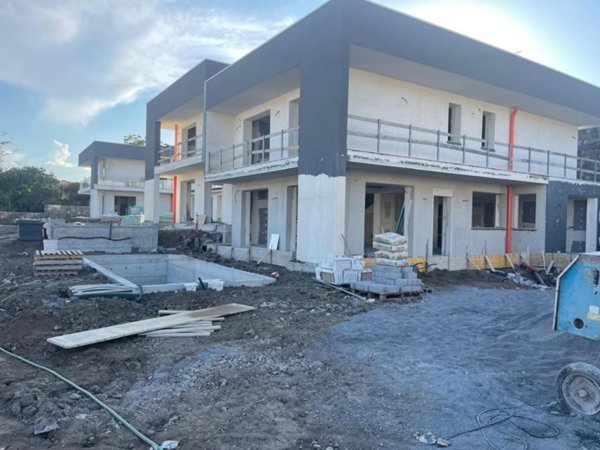 casa indipendente in vendita a Sant'Agata li Battiati