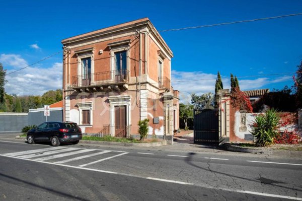 casa indipendente in vendita a Sant'Agata li Battiati