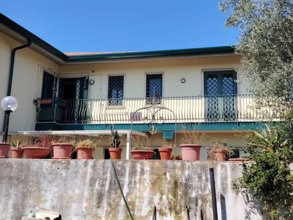casa indipendente in vendita a Sant'Agata li Battiati