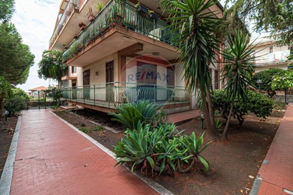 appartamento in vendita a Sant'Agata li Battiati