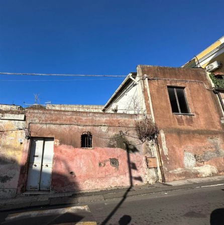 casa indipendente in vendita a Sant'Agata li Battiati