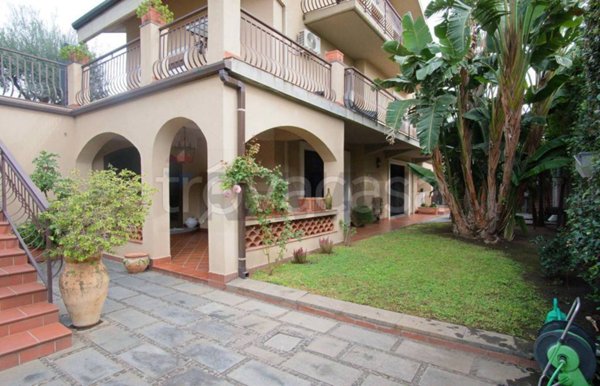 casa indipendente in vendita a Sant'Agata li Battiati