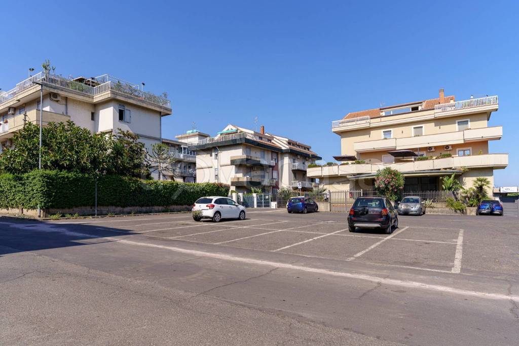 ufficio in vendita a Sant'Agata li Battiati