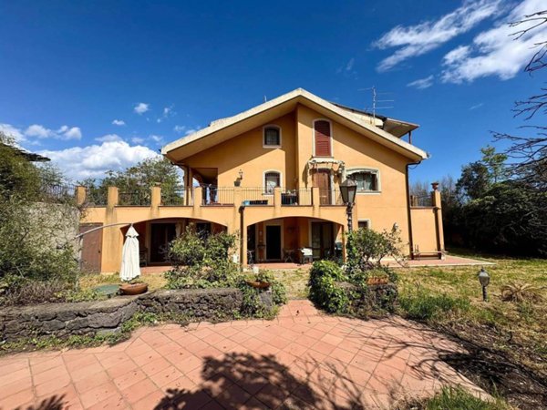 villa in vendita a Sant'Agata li Battiati