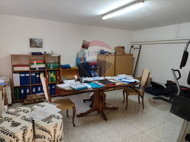 locale commerciale in vendita a Sant'Agata li Battiati