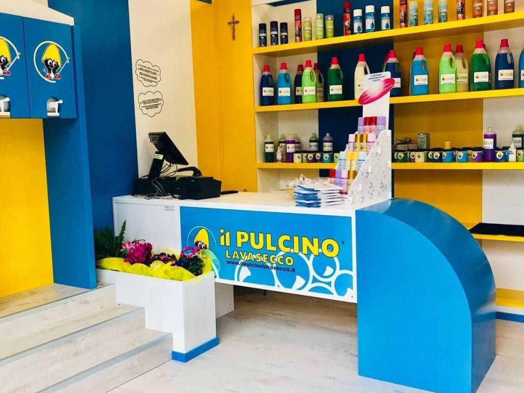 negozio in vendita a Sant'Agata li Battiati