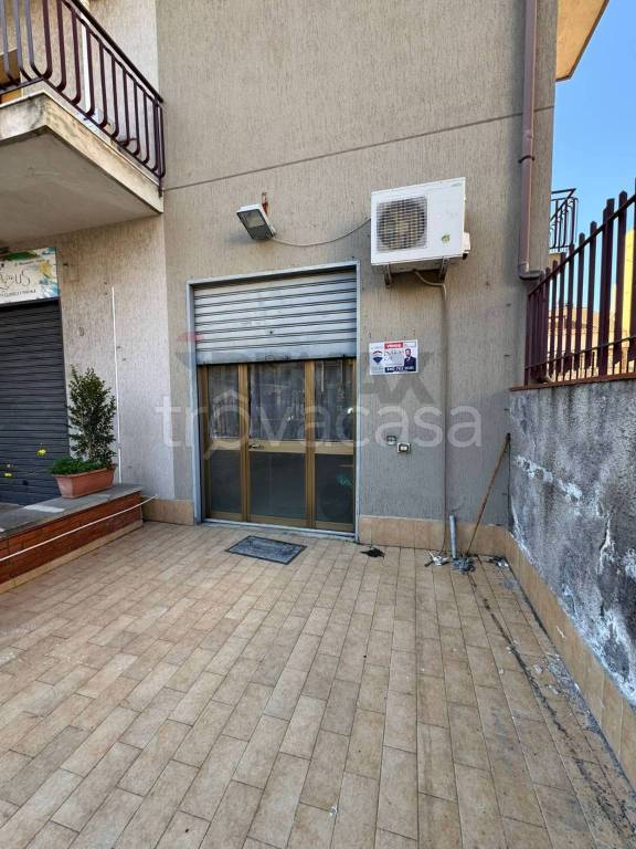negozio in vendita a Sant'Agata li Battiati