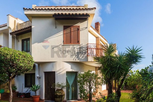 casa indipendente in vendita a Sant'Agata li Battiati