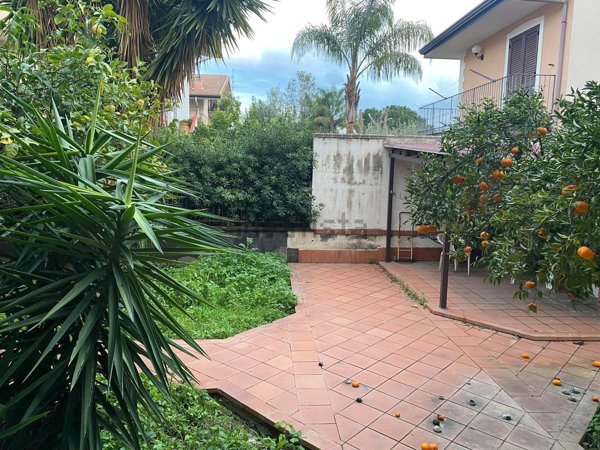 appartamento in vendita a Sant'Agata li Battiati